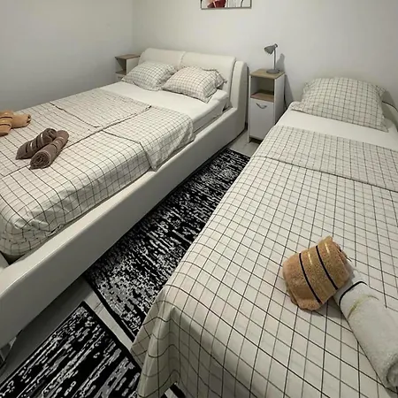 Апартаменты Amazing Apartment In Pula With Wifi