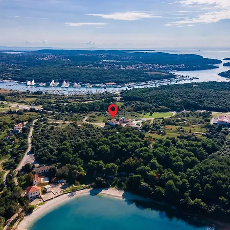 Amazing Apartment In Pula With Wifi *