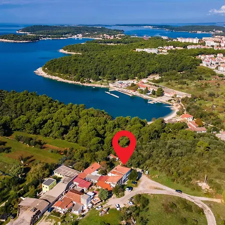 Апартаменты Amazing Apartment In Pula With Wifi *