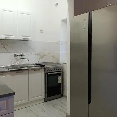 Apartment Cozy In With Jacuzzi Pula
